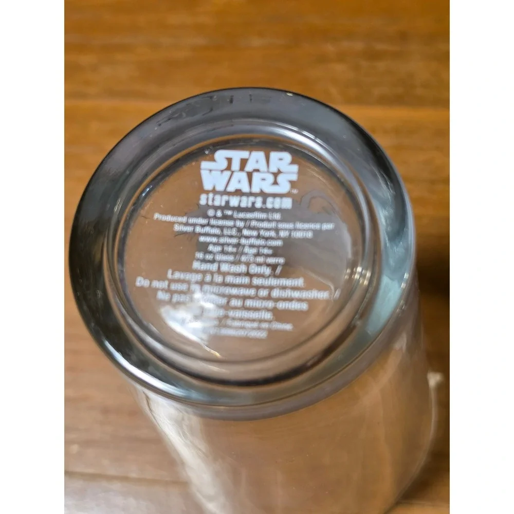 Star Wars Christmas Caroling Pint Glass Han Leia Luke Chewbacca 16oz Glass